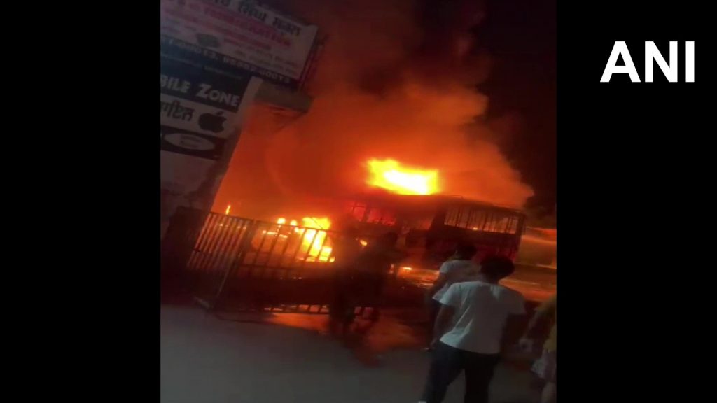 Conductor dies in bus stand fire in Punjab's Bhatinda: 3 buses burnt