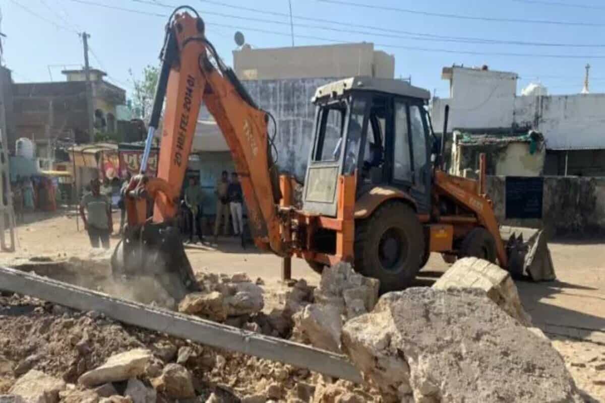 In Himmatnagar of Sabarkantha, Ram Navami bulldozed back to the place of violence!