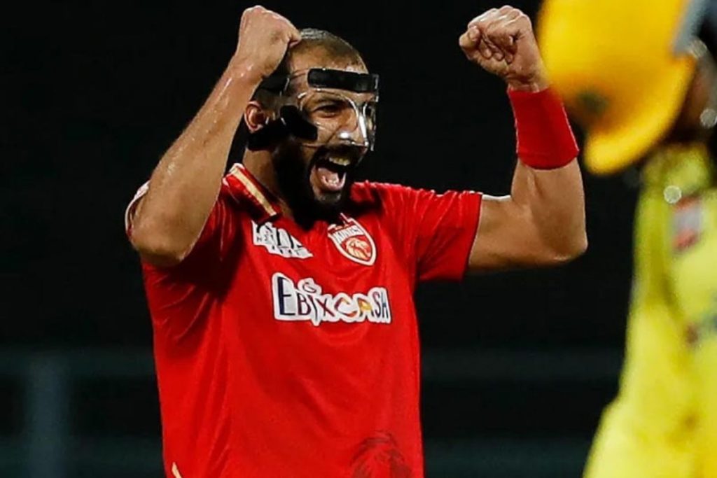 An interesting reason for Rishi Dhawan to bowl wearing 'Head Protection'!