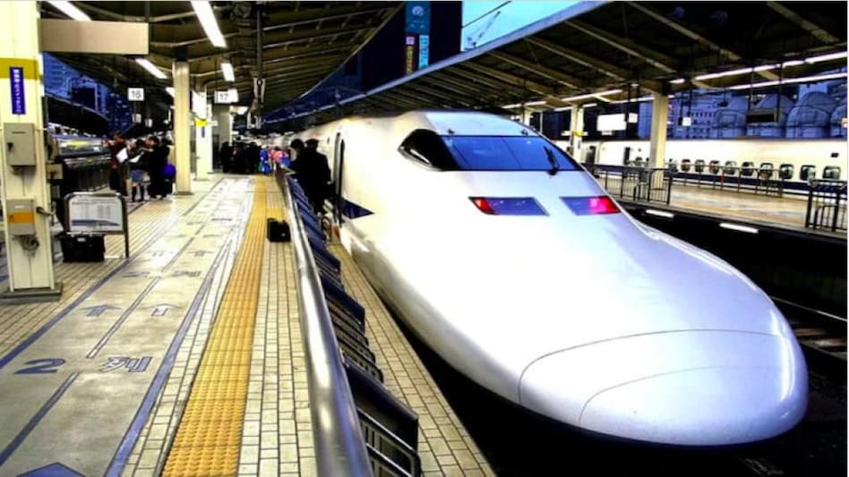 Bullet train works at bullet speed! The bullet train was discussed in the meeting between the Chief Minister and the Railway Minister