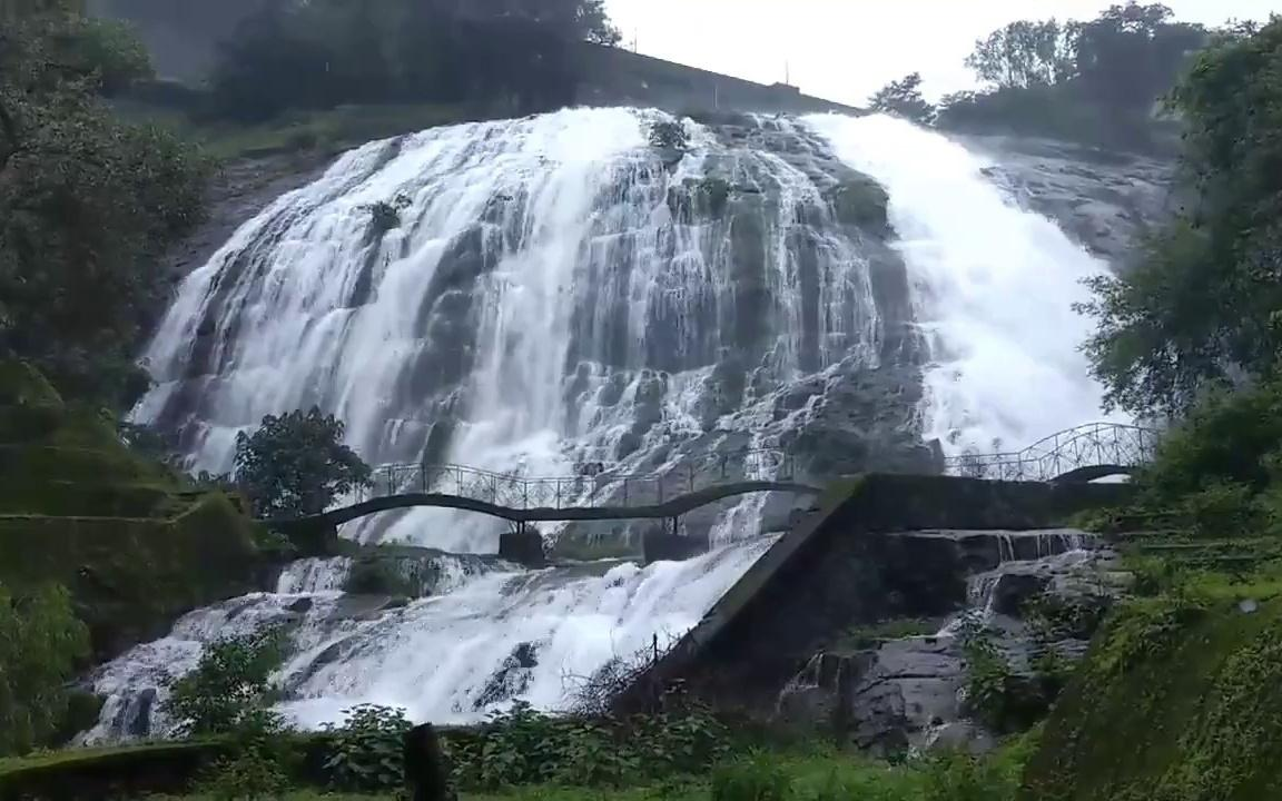 The unique fun of walking in the rain at this destination; These places will feel like a paradise surrounded by mountains and forests