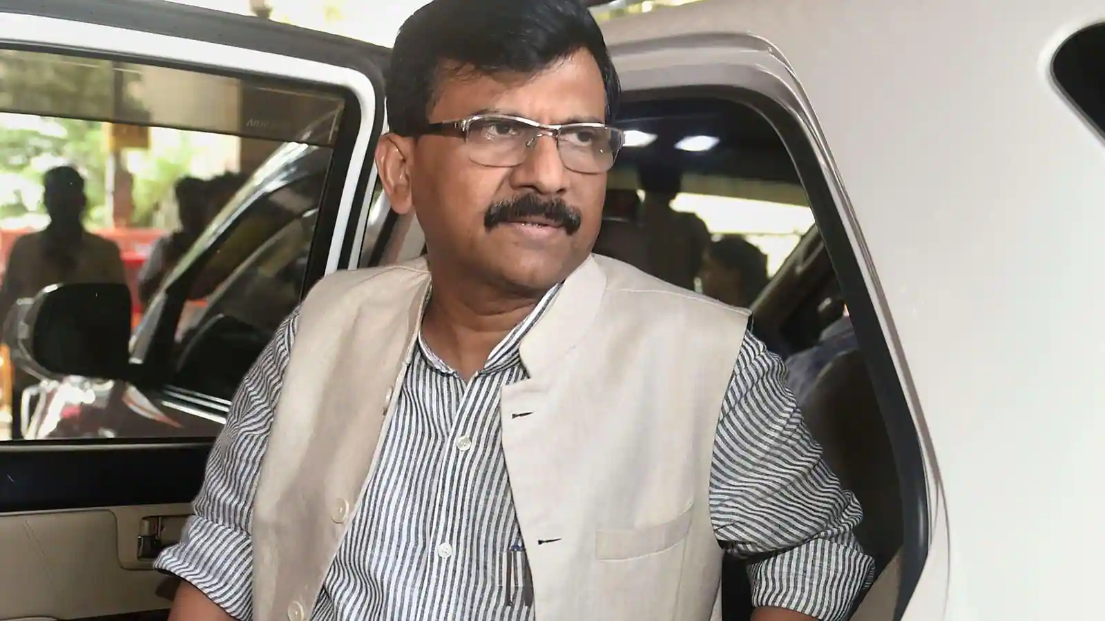 ED summons Sanjay Raut amid Maharashtra politics: Action in land scam case
