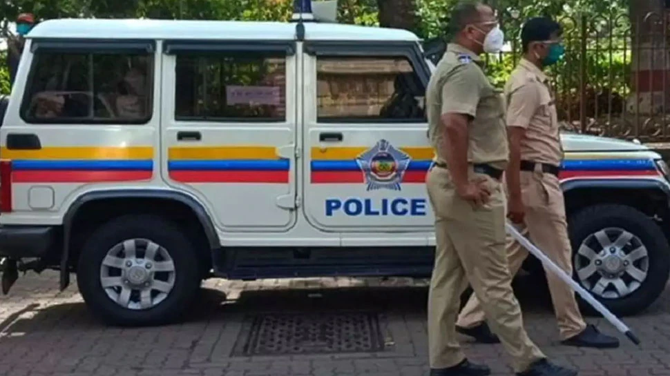 police-alert-amid-political-turmoil-in-maharashtra-falcon-look-at-the-political-camps