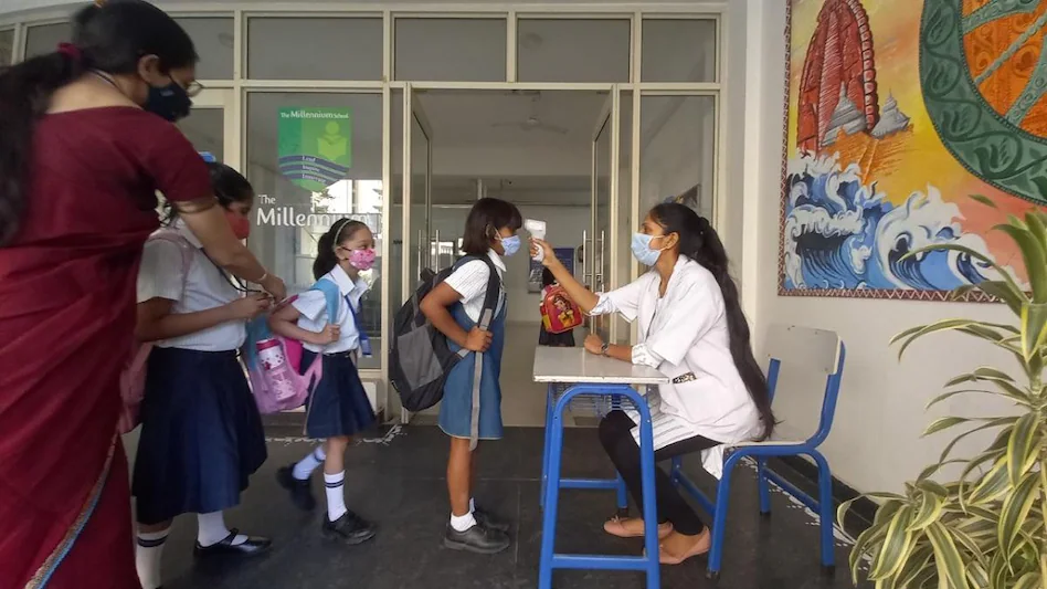 Corona arrives at school again! 9 students infected in Ahmedabad