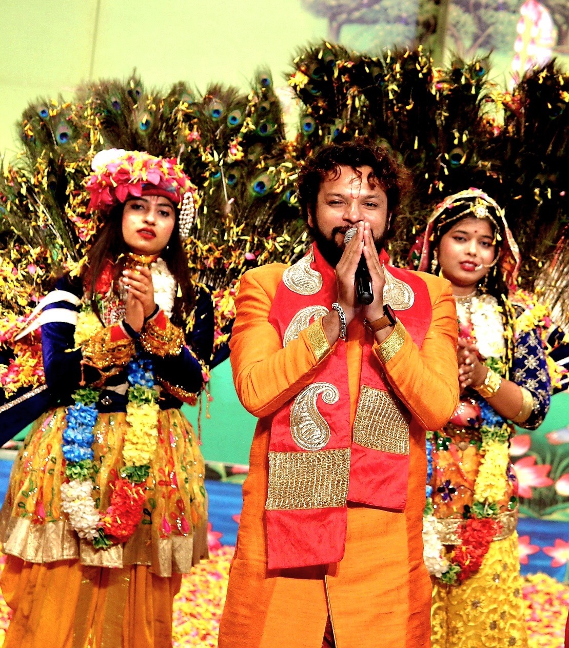 Rajkot's famous Montu Maharaj and team enchanted Mumbai in Srinathji's Zakhi