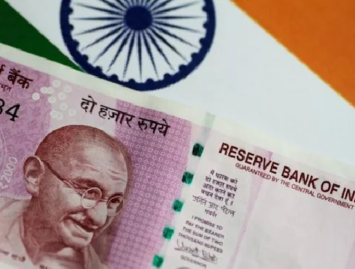 RBI clarifies plans to exchange photos on currency notes: No such consideration