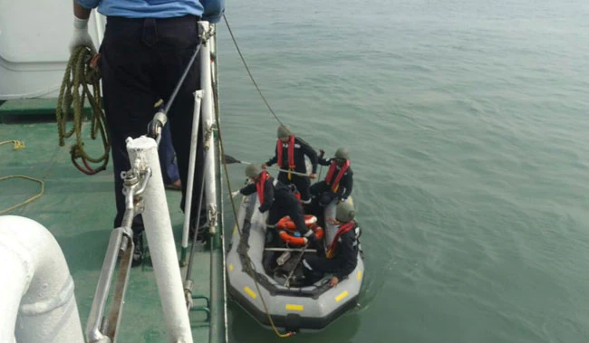 ONGC helicopter crashes in Arabian Sea 4 deaths