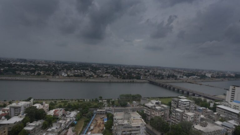 rain-in-58-taluka-of-gujarat-state-kind-for-5-days