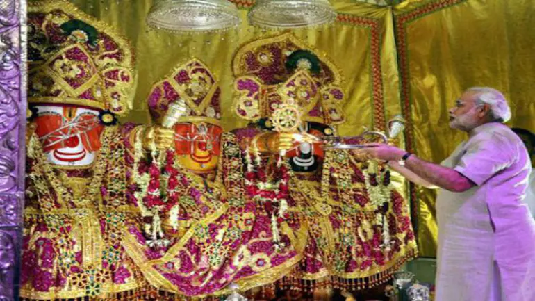 prime-minister-modi-has-a-unique-affinity-with-the-jagannath-temple-modi-took-refuge-in-the-house-of-god