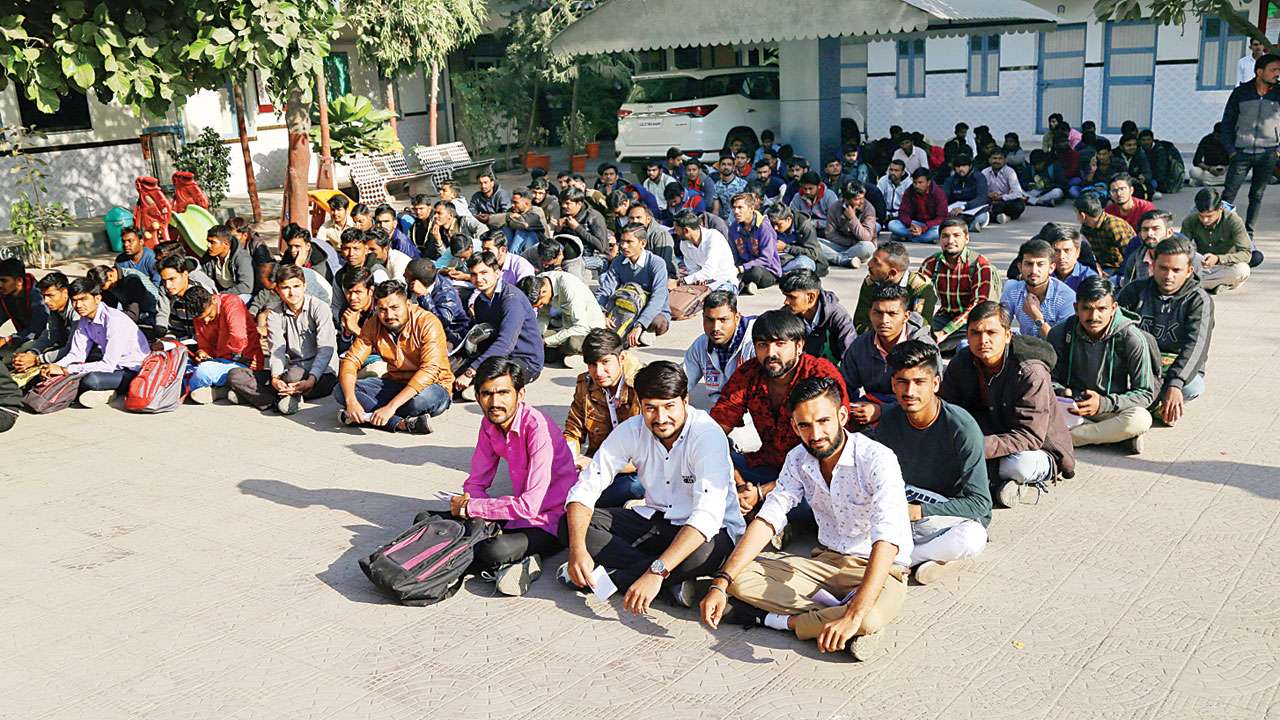 important-for-students-who-have-passed-the-lokarakshak-exam-find-out-what-hasmukh-patel-has-said