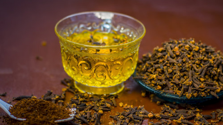 Clove water is a blessing for diabetics: Learn all about it