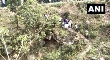 uttarakhand-vehicle-falls-into-tehri-5-killed-3-injured