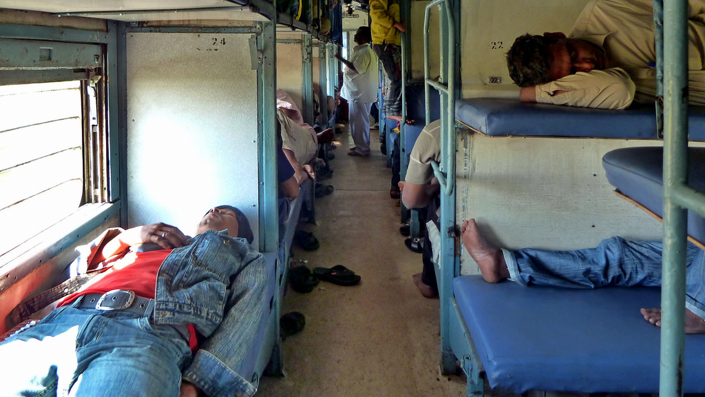 Railways Launches Destination Alert Wakeup Alarm for Passengers: Learn About This New Feature