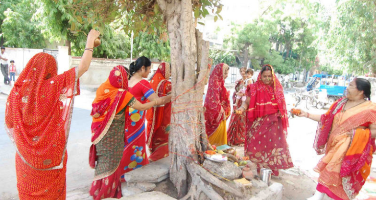 Donation in Tithi-festival from Ganga Dussehra to Poonam will bring inexhaustible merit