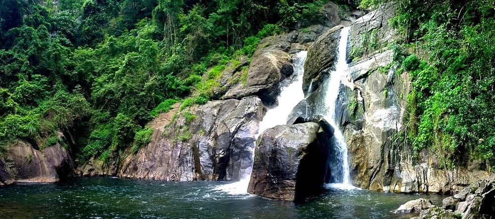 The unique fun of walking in the rain at this destination; These places will feel like a paradise surrounded by mountains and forests