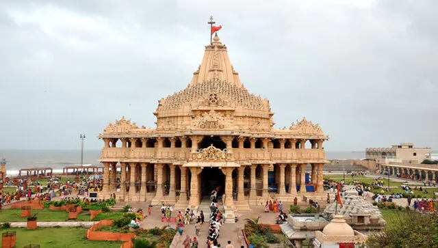 In 5 months, the crowd of visitors increased in the temples of Gujarat! Devotees are fulfilling their beliefs