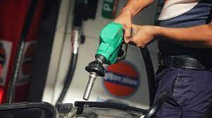 petrol-pumps-crisis-long-queues-at-petrol-pumps-in-five-states