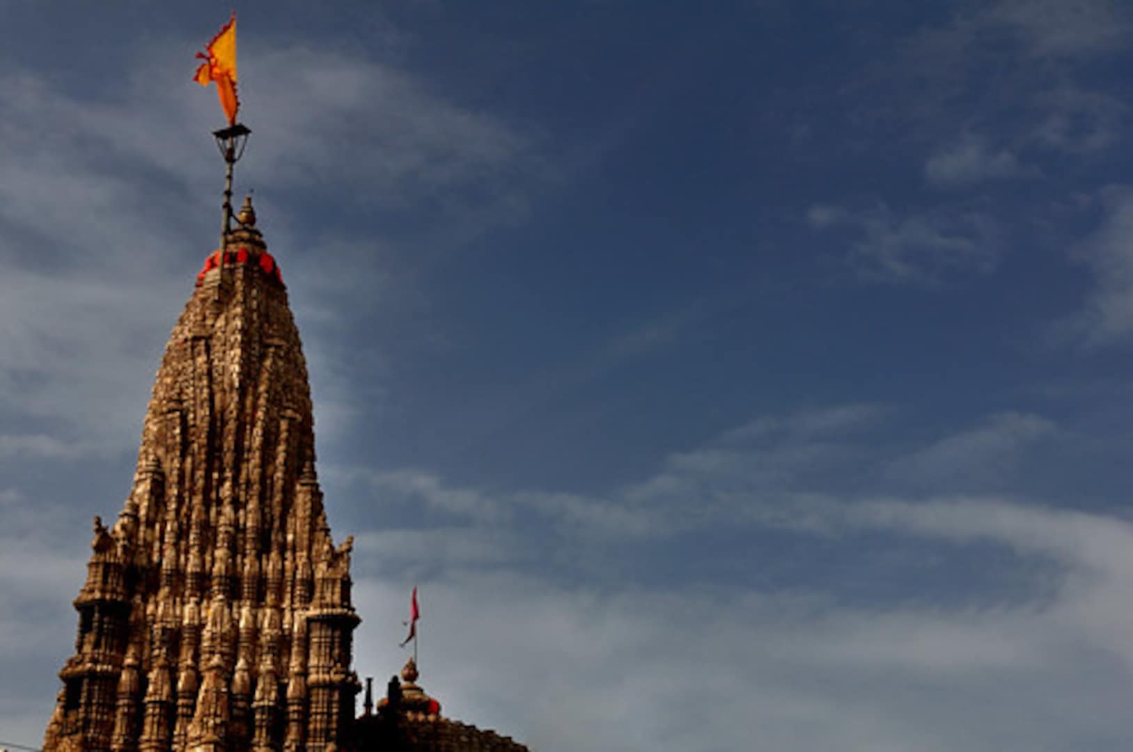 high-alert-across-gujarat-three-layer-security-arranged-at-jagat-mandir-after-al-qaeda-threat