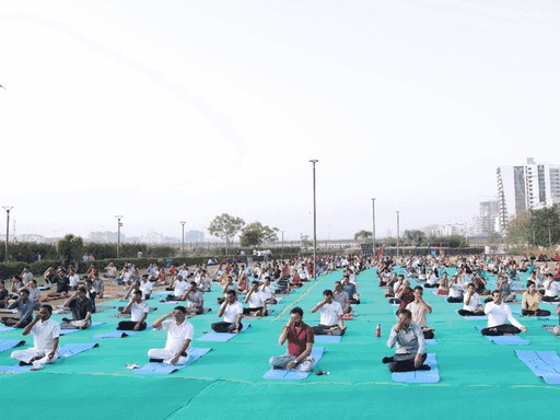 Celebration of Yoga Day in Gujarat: Everybody from CM to Commonmen Sughi Yoga