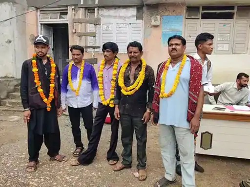 una-fisherman-who-was-in-pakistani-jail-for-four-years-has-returned-home-emotional-scenes-were-created-for-the-family