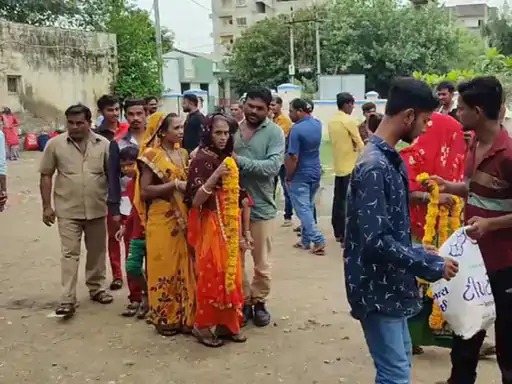 una-fisherman-who-was-in-pakistani-jail-for-four-years-has-returned-home-emotional-scenes-were-created-for-the-family