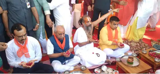 Lord Jagannath was anointed with the sound of Jai Ranchod Makhanchor! Today God will go to Mosal