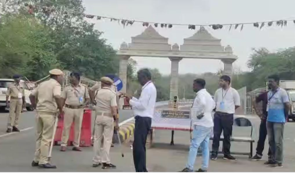 PM Modi will make one more history: After years, the flag will fly over Pavagadh temple