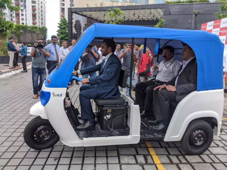 three-wheeler-auto-electric-vehicle-omega-seiki-launches