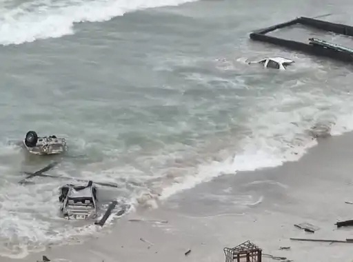A ship named 'Raj Sagar' from Porbandar took Jalasamadhi in the sea of ​​Oman