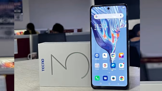 This is India's first phone with 33W charger and 7000mAh battery