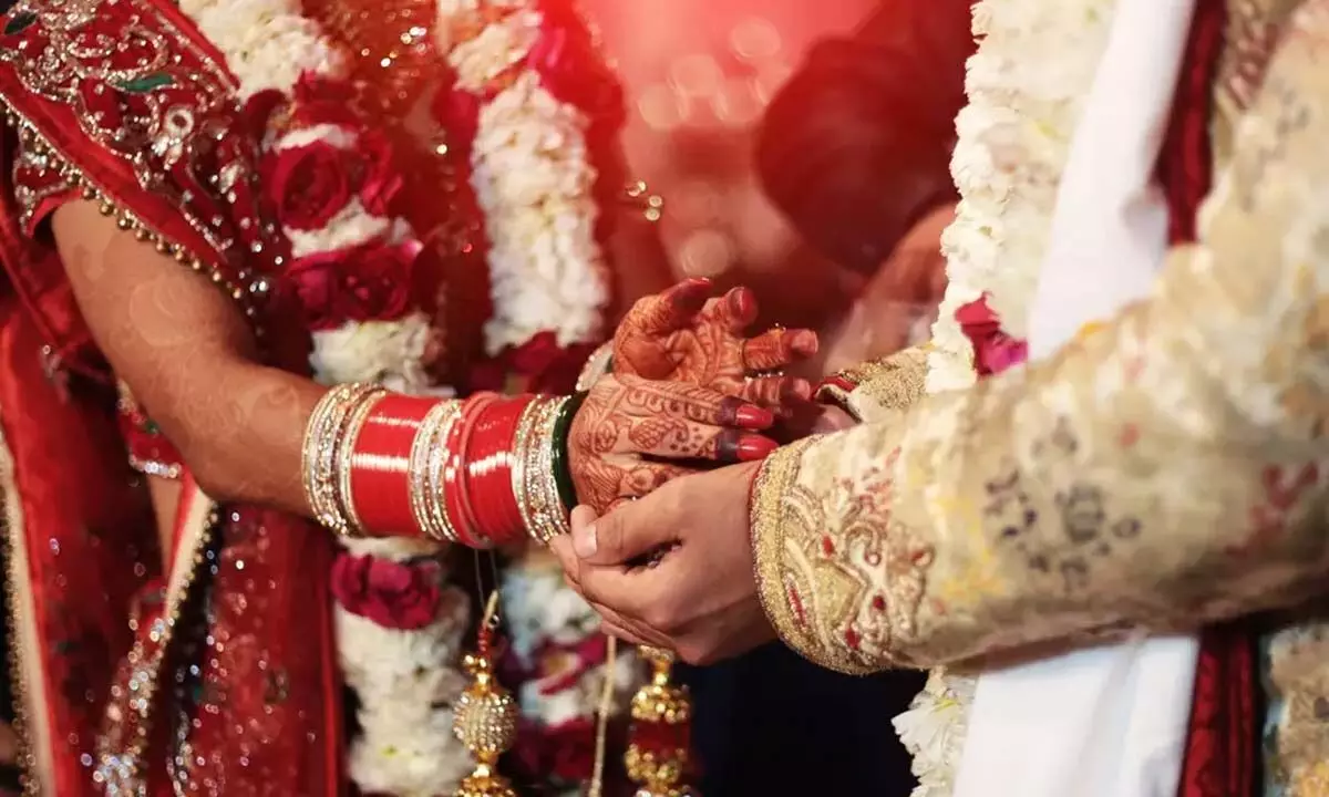 The young man earned so much by selling dung that the father was happy and gave his daughter's hand!