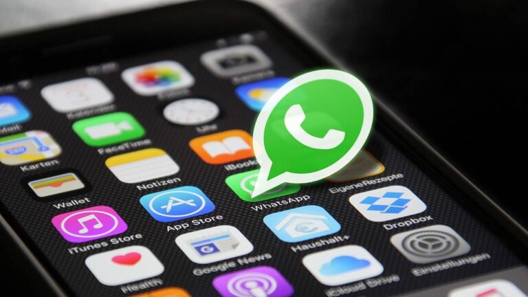 beware-before-texting-in-whatsapp-the-company-made-a-whopping-19-lakh-number