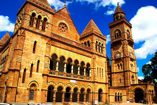 these-five-royal-palaces-of-gujarat-you-must-visit-once