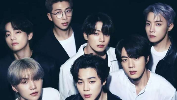 teenager-are-crazy-for-bts-the-korean-band-group