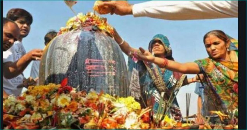 the-right-direction-for-jalabhishek-to-shivling-in-shrawan