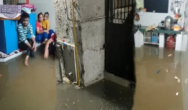 heavy-rains-flooded-ahmedabad-this-area-of-the-city-was-flooded