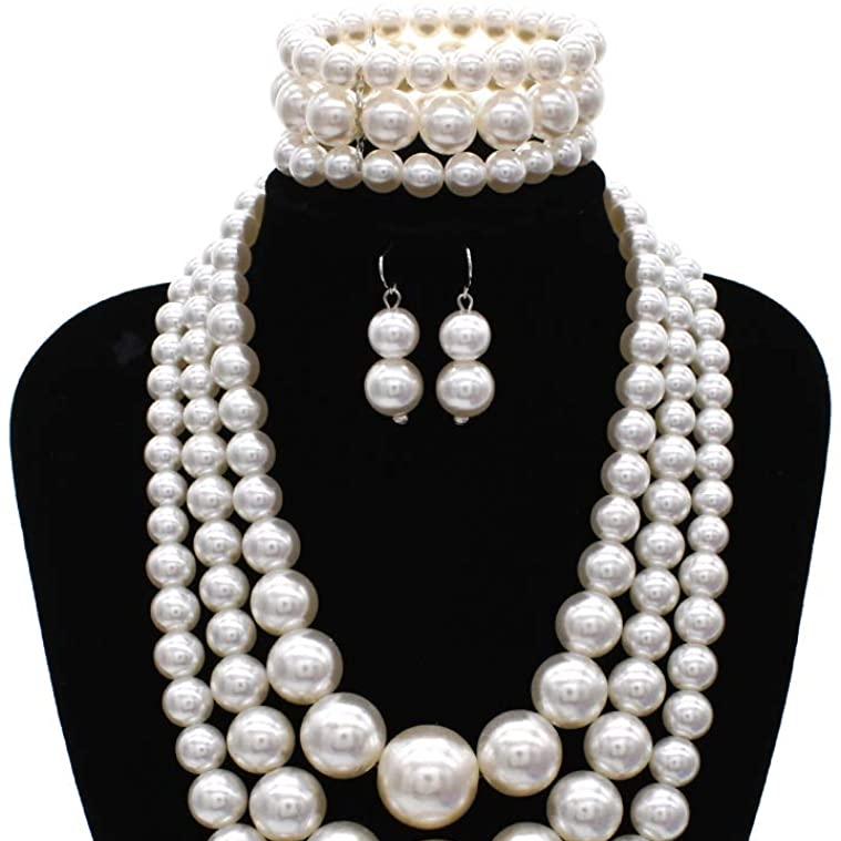 oversizes-pearl-jewelery-are-in-trend-in-bollywood