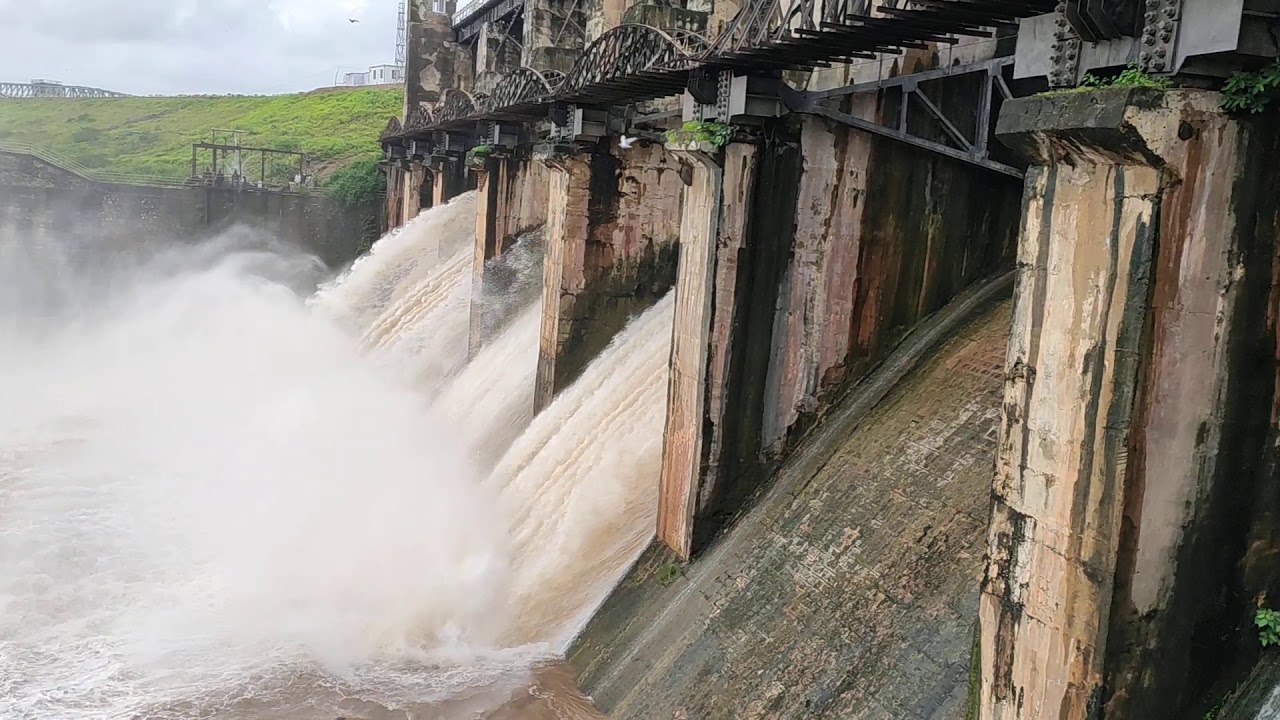 due-to-heavy-rainfall-in-gir-somnath-3-gates-of-hiran-2-dam-opened
