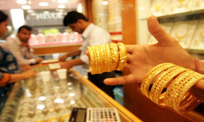 after-february-2022-gold-prices-first-time-down-below-50-thousand-mark