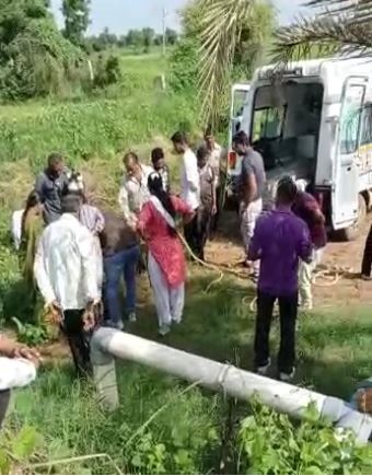 rescue-of-girl-trapped-in-600-feet-deep-borewell