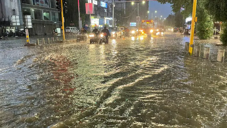 heavy-to-very-heavy-rains-forecast-in-gujarat-till-friday-red-alert-issued-in-saurashtra