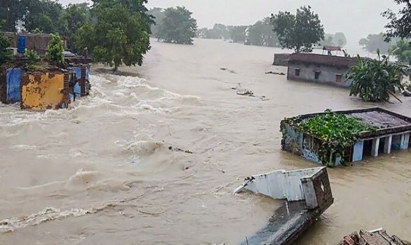 many-demos-of-gujarat-flooded-from-meghmaher-the-bridge-collapsed-water-seeped-into-the-house