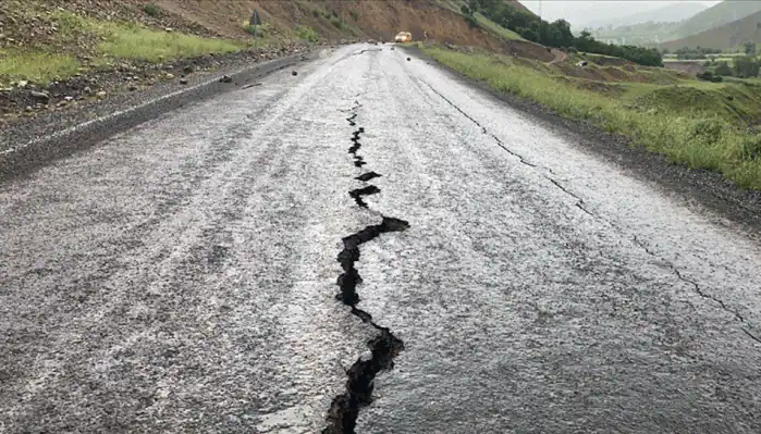 In the middle of the celestial disaster in Kutch, shaking! An earthquake of magnitude 3.4 struck