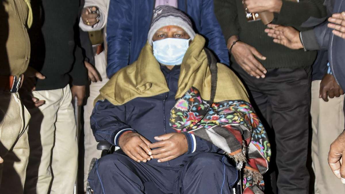 lalu-prasad-yadavs-health-is-fragile-will-be-brought-to-delhi-by-air-ambulance