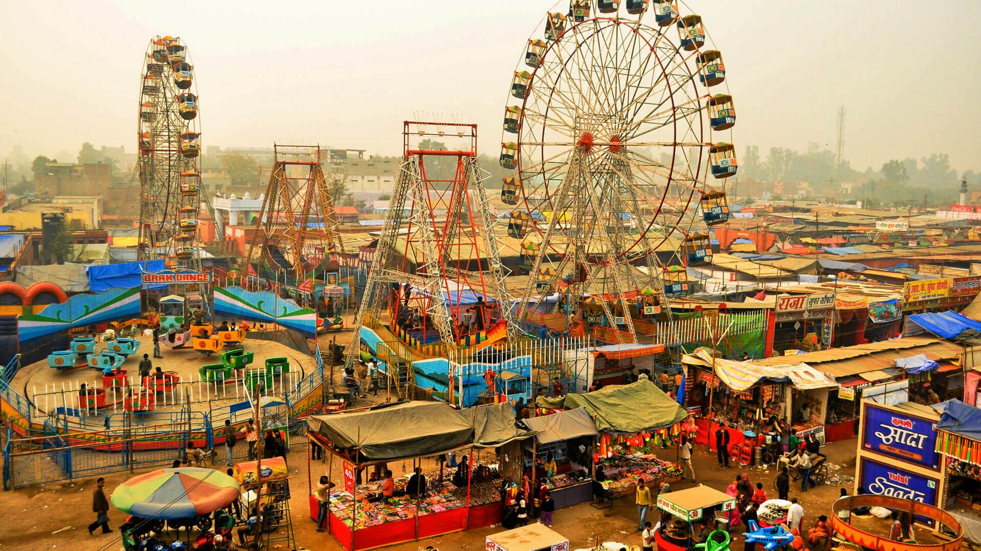 preparations-start-for-saurashtras-biggest-lok-mela-at-rajkot-racecourse-for-5-days