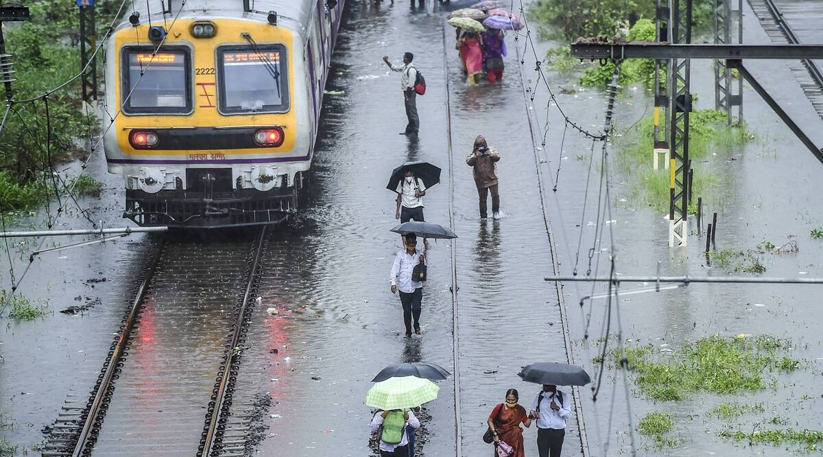 one-week-heavy-rain-alert-issued-in-mumbai-cm-came-into-action