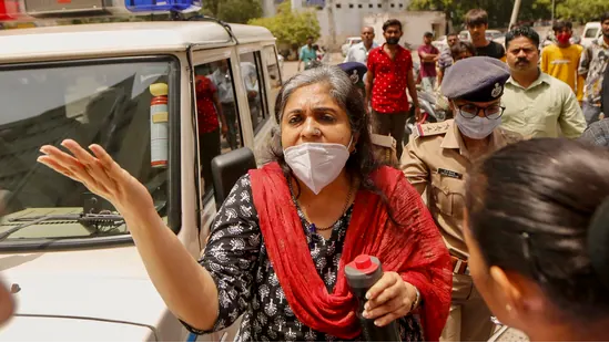 teesta-took-money-from-ahmed-patel-to-defame-the-gujarat-government-in-2002