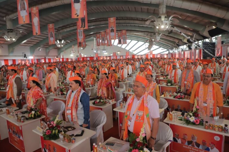 Gujarat BJP in action mode! Executive meeting in Surat, election chakvyuh will be formed