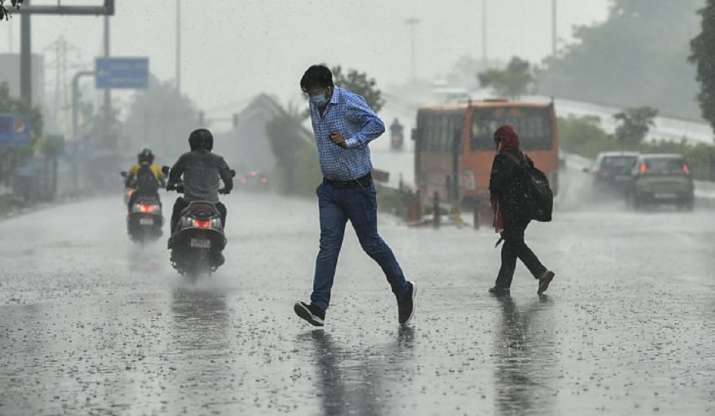 threat-of-heavy-rain-on-gujarat-for-three-more-days