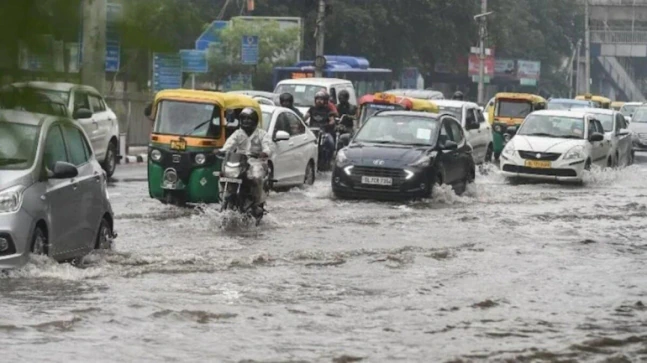 the-next-48-hours-for-gujarat-is-extremely-heavy-the-area-may-receive-15-inches-of-rain